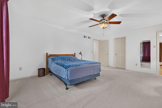 118 E SCOUT ALY, Manheim, PA 17545