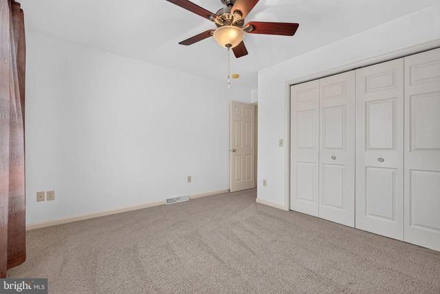 118 E SCOUT ALY, Manheim, PA 17545