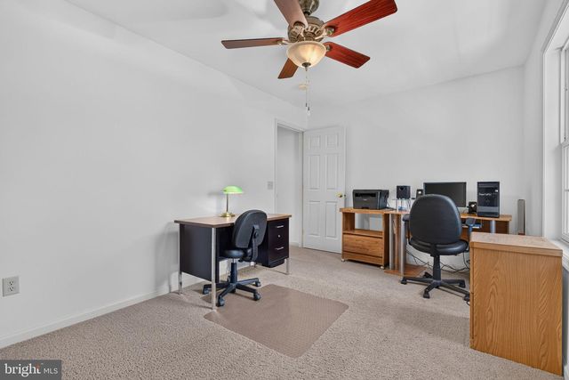 118 E SCOUT ALY, Manheim, PA 17545