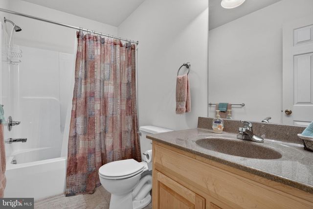 118 E SCOUT ALY, Manheim, PA 17545