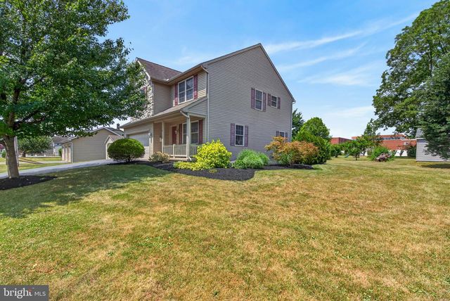 118 E SCOUT ALY, Manheim, PA 17545