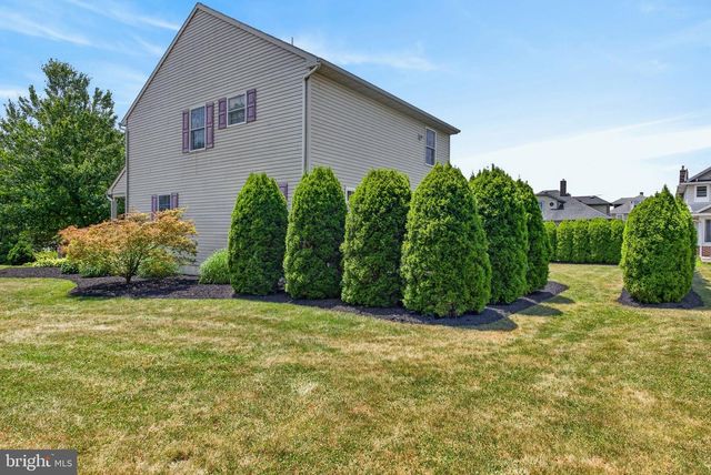 118 E SCOUT ALY, Manheim, PA 17545