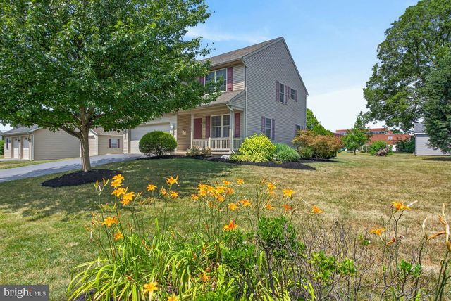 118 E SCOUT ALY, Manheim, PA 17545