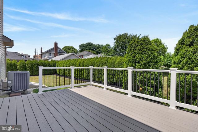 118 E SCOUT ALY, Manheim, PA 17545