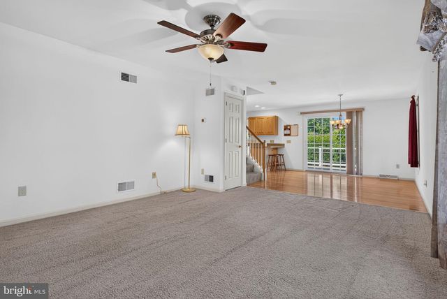 118 E SCOUT ALY, Manheim, PA 17545