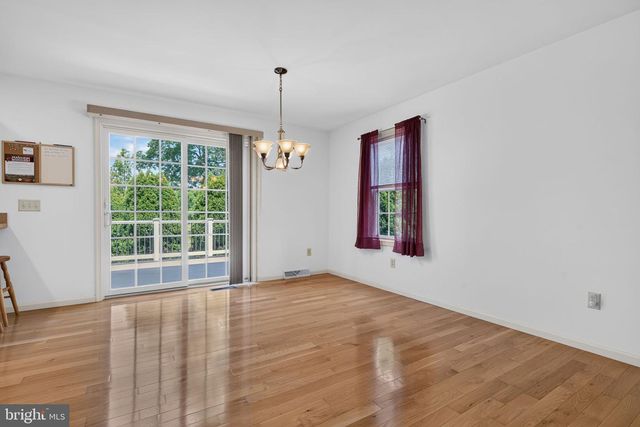 118 E SCOUT ALY, Manheim, PA 17545