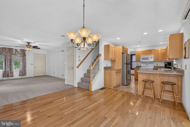 118 E SCOUT ALY, Manheim, PA 17545