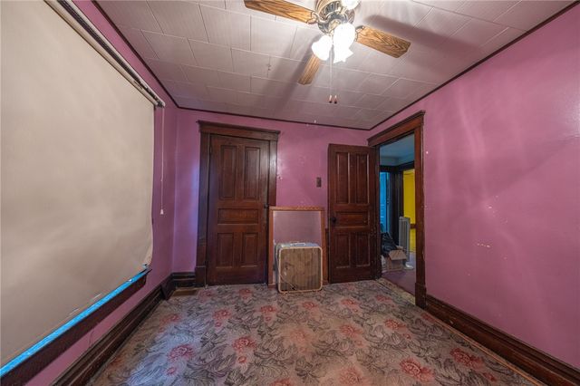 608 E 8TH AVENUE, Tarentum, PA 15084