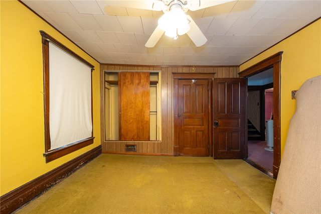 608 E 8TH AVENUE, Tarentum, PA 15084