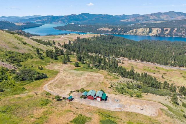 4497 25 S Hwy, Hunters, WA 99137