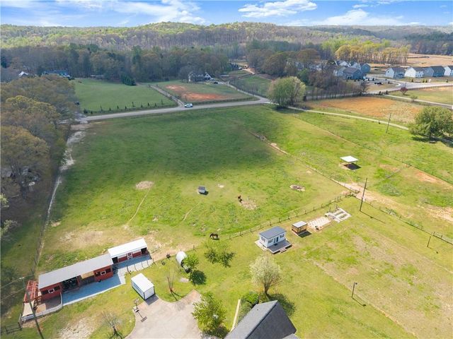 246 P J Roberts Road, Jefferson, GA 30549