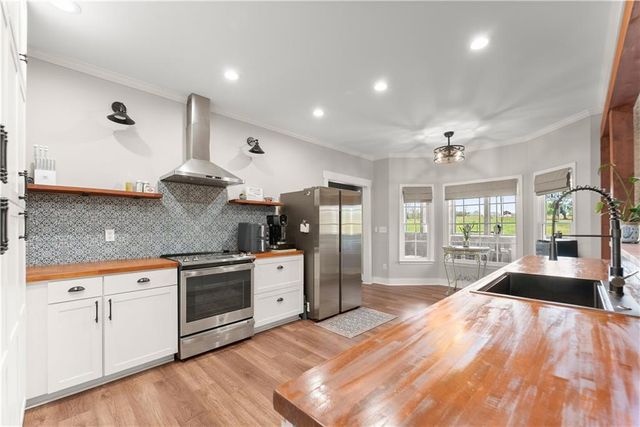 246 P J Roberts Road, Jefferson, GA 30549