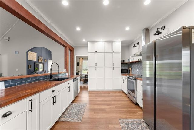 246 P J Roberts Road, Jefferson, GA 30549