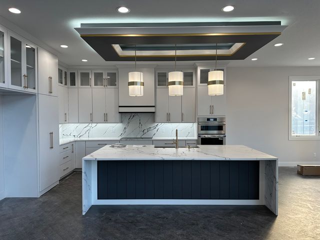 24029 185TH Street, Bettendorf, IA 52722