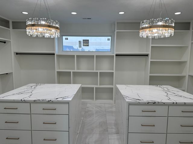 24029 185TH Street, Bettendorf, IA 52722