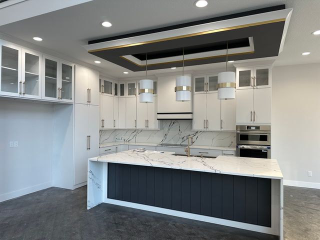 24029 185TH Street, Bettendorf, IA 52722