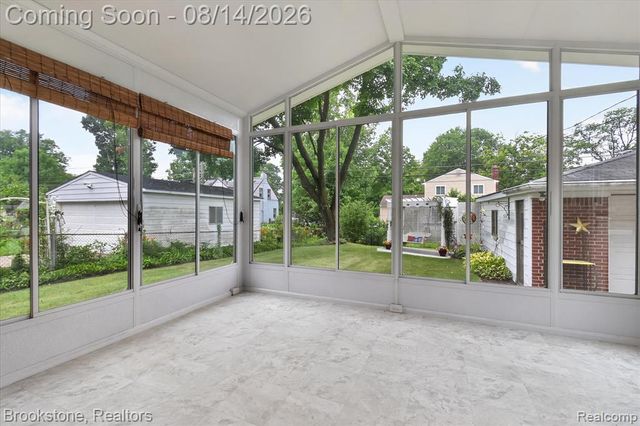9233 Houghton Street, Livonia, MI 48150
