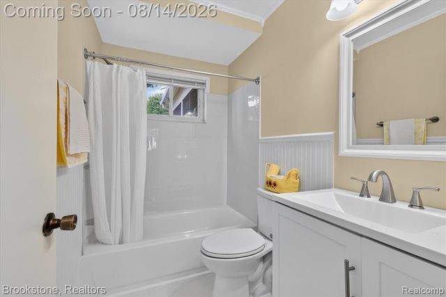 9233 Houghton Street, Livonia, MI 48150