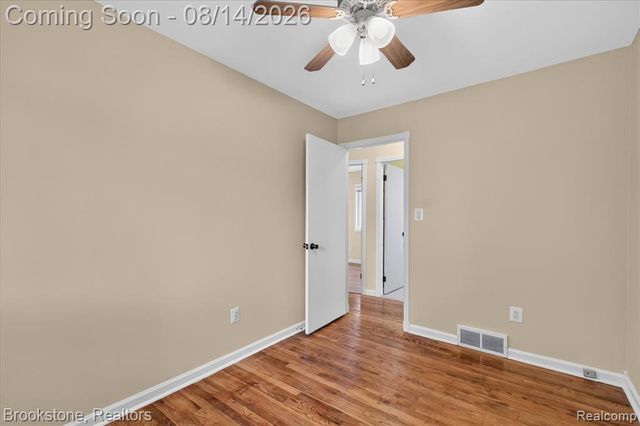 9233 Houghton Street, Livonia, MI 48150
