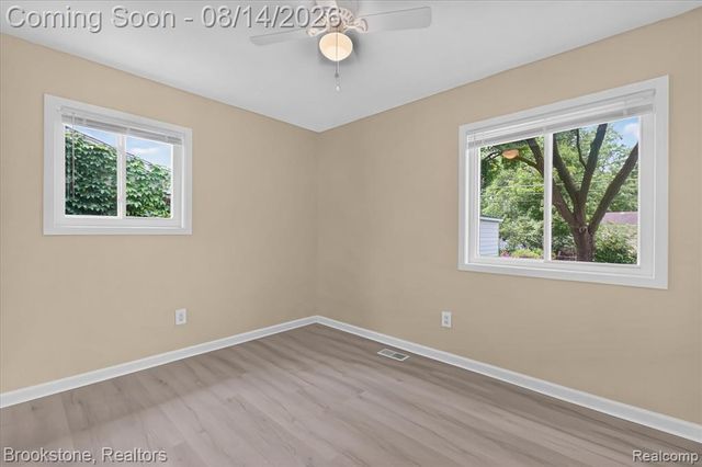 9233 Houghton Street, Livonia, MI 48150