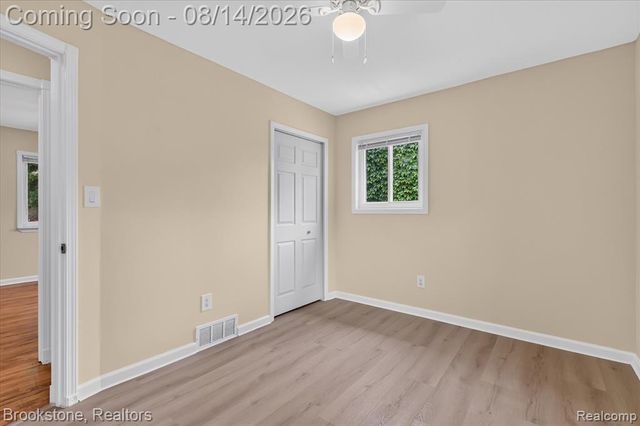 9233 Houghton Street, Livonia, MI 48150