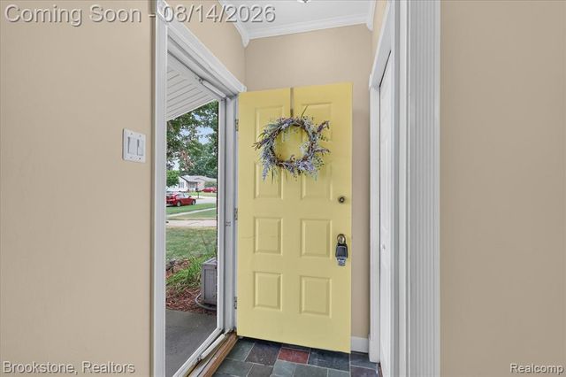 9233 Houghton Street, Livonia, MI 48150