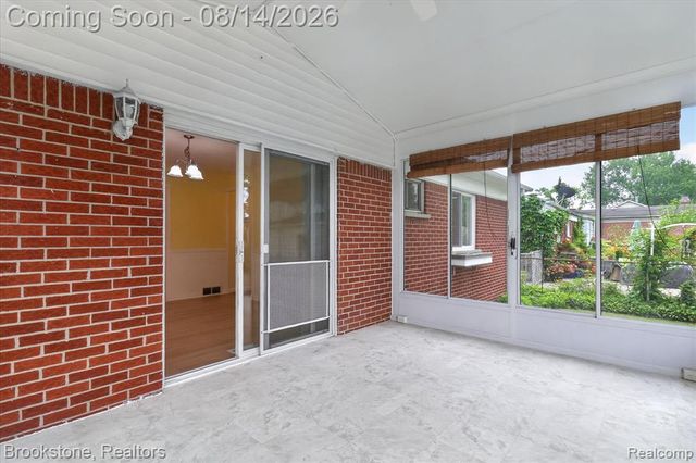 9233 Houghton Street, Livonia, MI 48150