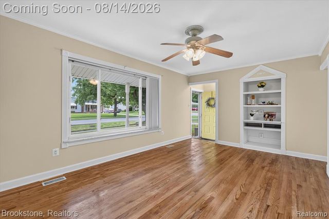 9233 Houghton Street, Livonia, MI 48150