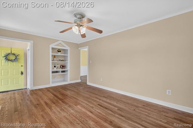 9233 Houghton Street, Livonia, MI 48150