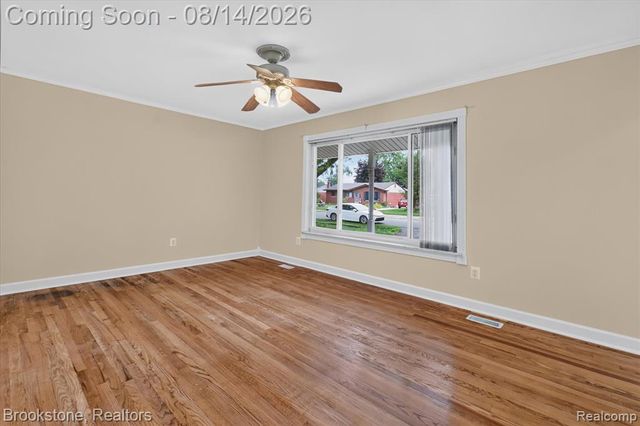 9233 Houghton Street, Livonia, MI 48150