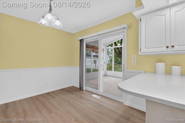 9233 Houghton Street, Livonia, MI 48150