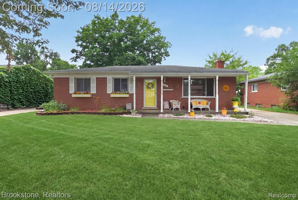 9233 Houghton Street, Livonia, MI 48150