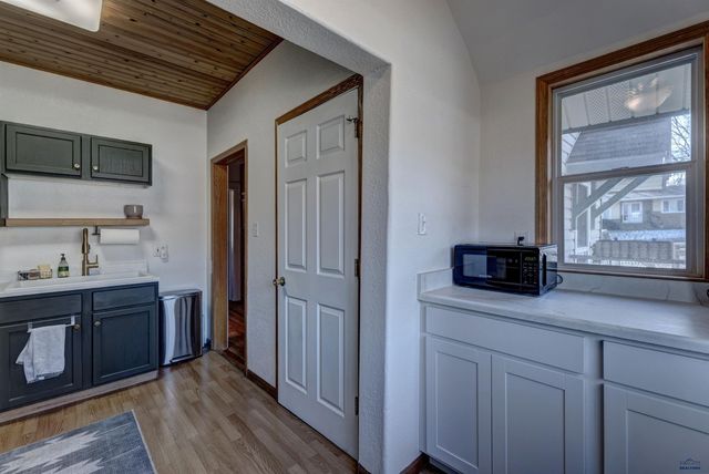 1526 11TH ST, Rapid City, SD 57701