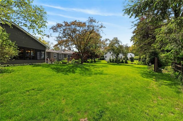 1200 Gatestone Circle, Webster, NY 14580