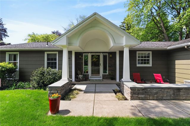 1200 Gatestone Circle, Webster, NY 14580