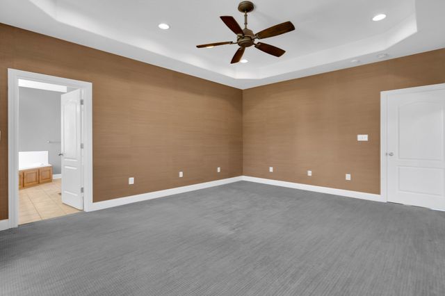 225 Crimson Dr, Winchester, TN 37398