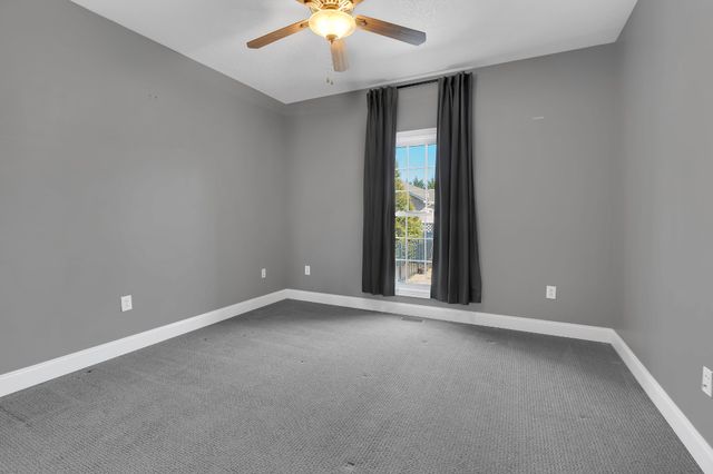 225 Crimson Dr, Winchester, TN 37398