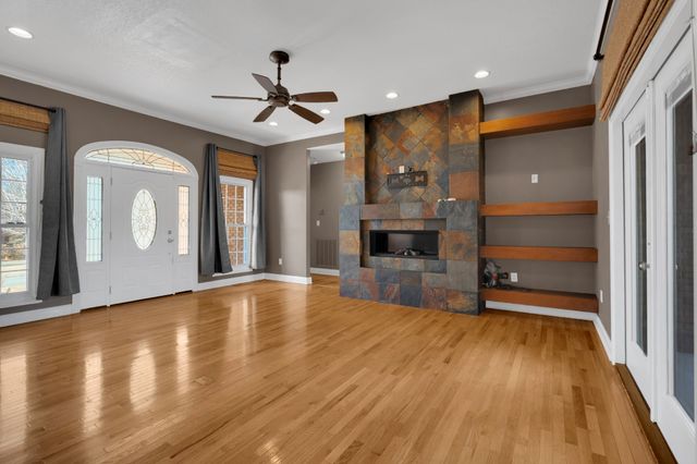 225 Crimson Dr, Winchester, TN 37398