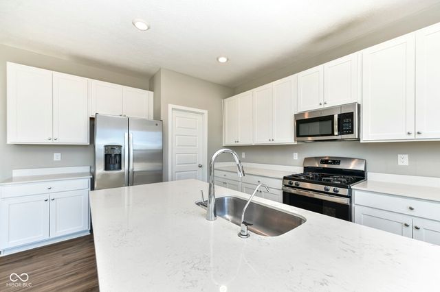 2619 Grassy Branch Drive, Whitestown, IN 46075