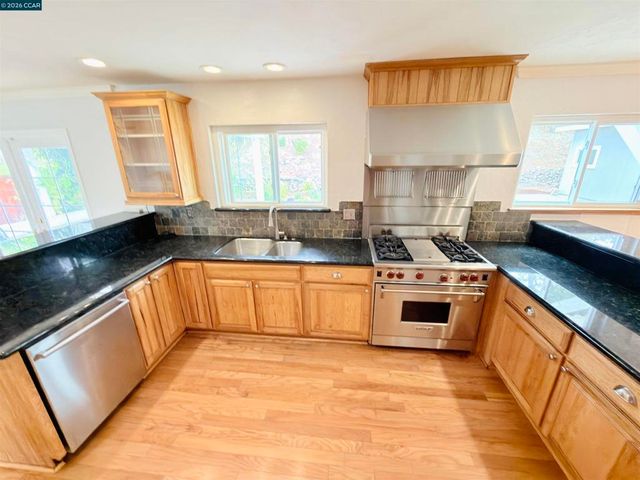 2899 Madeira Way, Pleasant Hill, CA 94523