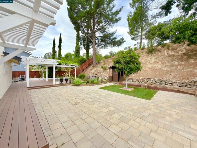 2899 Madeira Way, Pleasant Hill, CA 94523