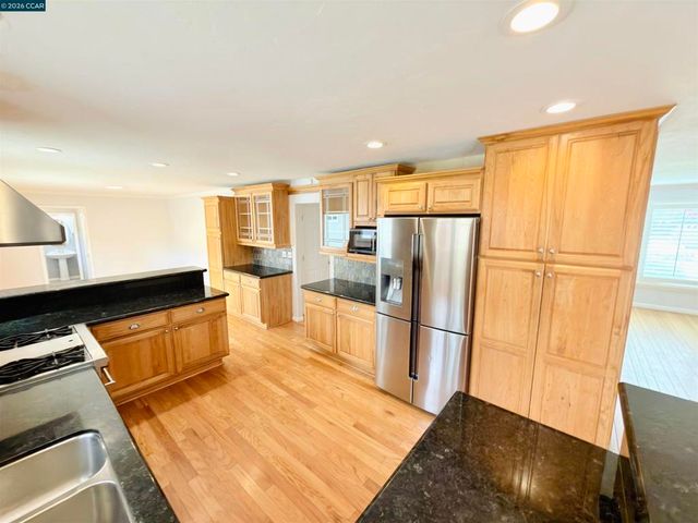 2899 Madeira Way, Pleasant Hill, CA 94523