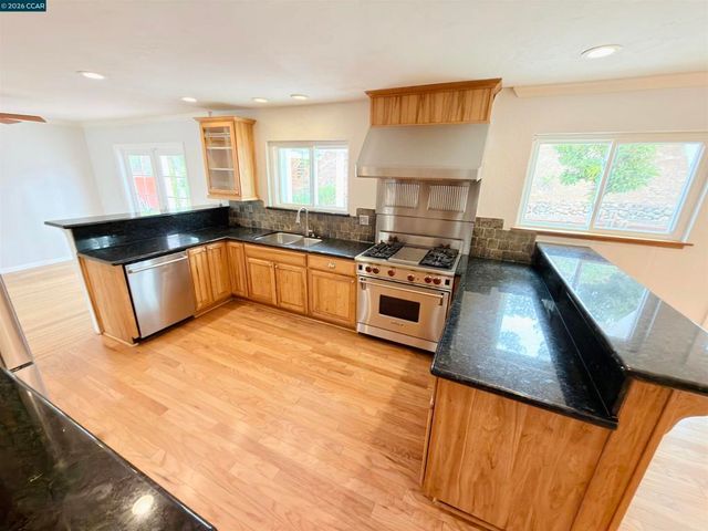 2899 Madeira Way, Pleasant Hill, CA 94523