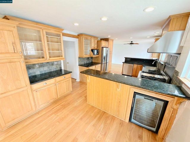 2899 Madeira Way, Pleasant Hill, CA 94523