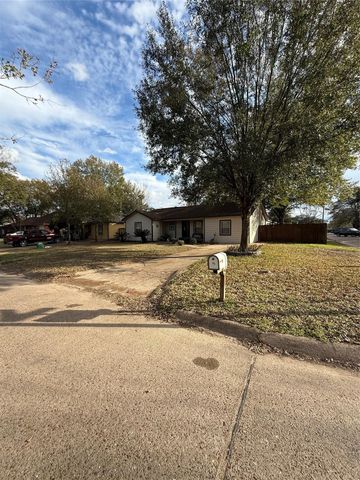 6110 Micollet Street, Houston, TX 77016