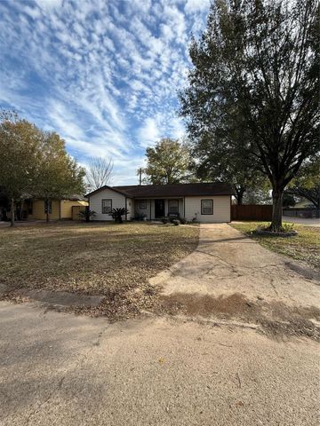 6110 Micollet Street, Houston, TX 77016