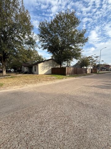 6110 Micollet Street, Houston, TX 77016