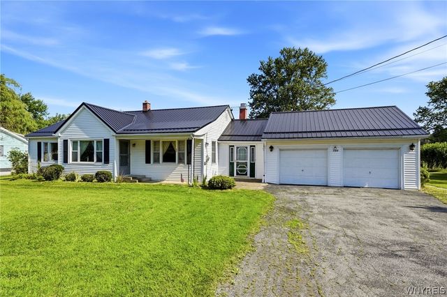 7304 Michael Road, Orchard Park, NY 14127