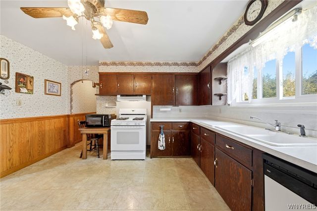 7304 Michael Road, Orchard Park, NY 14127
