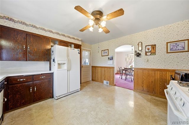 7304 Michael Road, Orchard Park, NY 14127